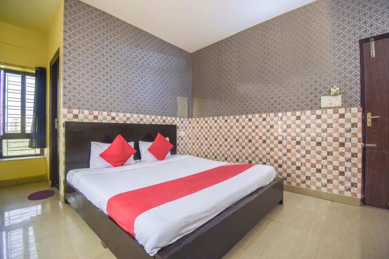 Oyo Flagship 72260 Seema International Hotel Gauripur Ngoại thất bức ảnh